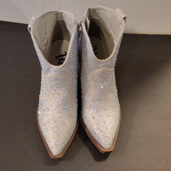 Sparkling Rhinestone Cowboy Booties - Picture 6 of 9